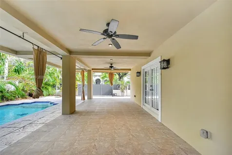 3040 Lucaya Street Miami FL 33133