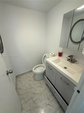 17560 Atlantic Boulevard Sunny Isles Beach FL 33160