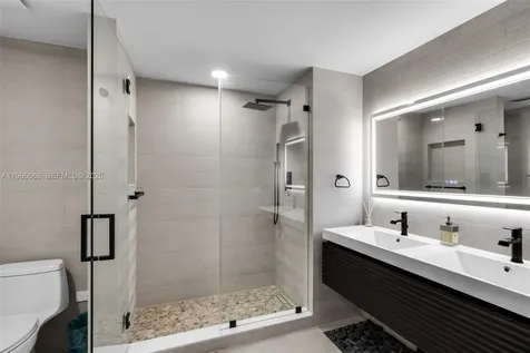 244 Biscayne Boulevard Miami FL 33132