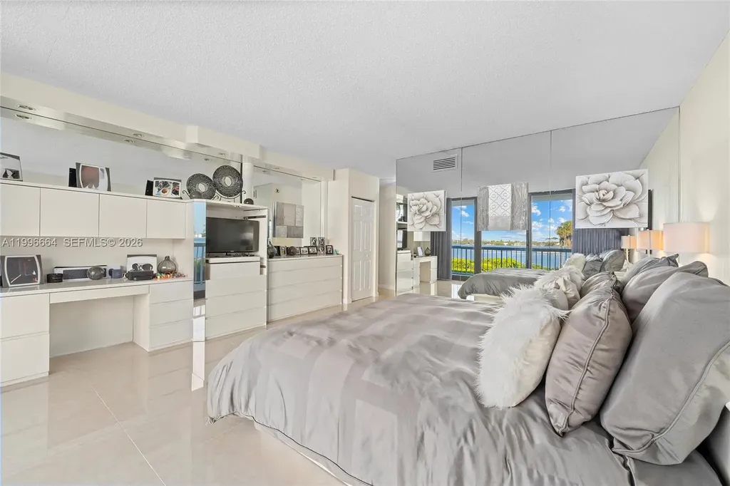 3300 S Ocean Boulevard Palm Beach FL 33480