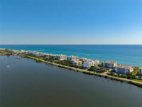 3300 S Ocean Boulevard Palm Beach FL 33480