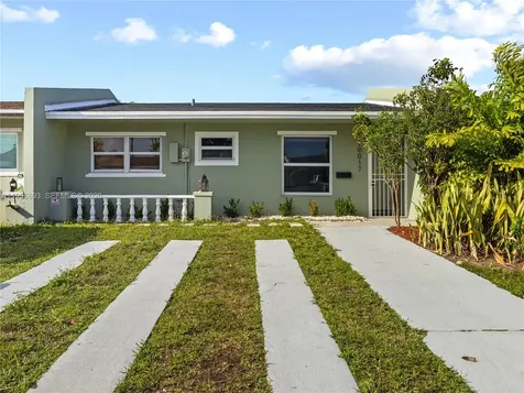 10017 SW 23rd Terrace Miami FL 33165