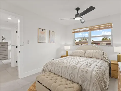 10017 SW 23rd Terrace Miami FL 33165