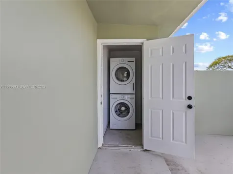 10017 SW 23rd Terrace Miami FL 33165