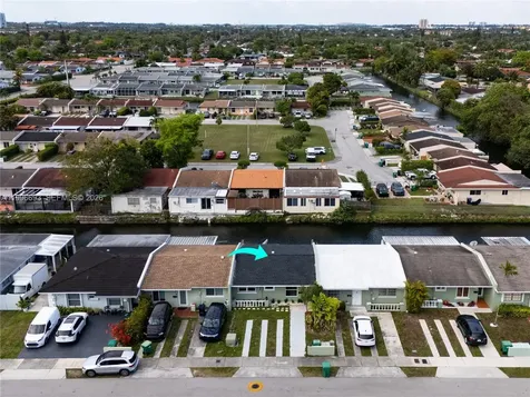 10017 SW 23rd Terrace Miami FL 33165