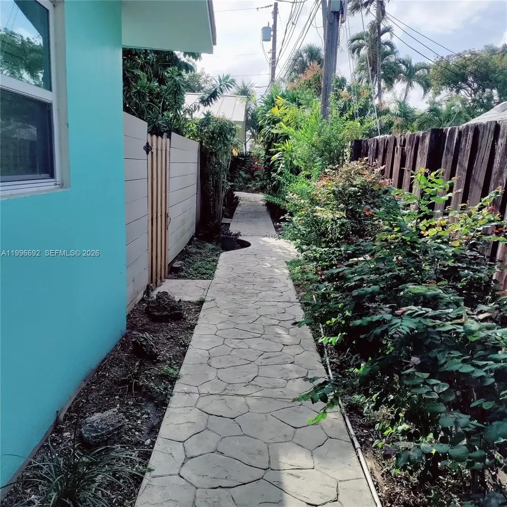 123 SW 19th Avenue Fort Lauderdale FL 33312