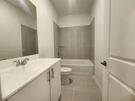 2429 SE 28 Drive Homestead FL 33035