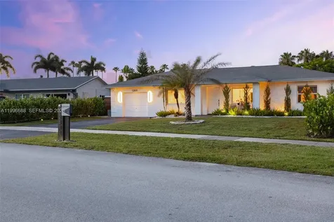 12811 SW 9th Place Davie FL 33325