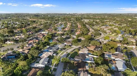 12811 SW 9th Place Davie FL 33325