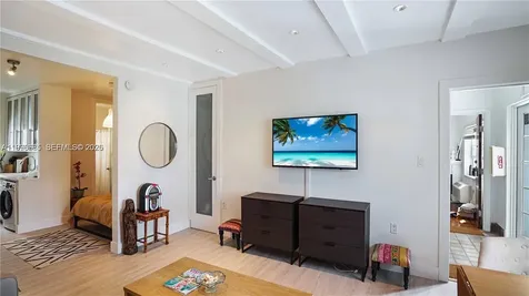 439 15th Street Miami Beach FL 33139