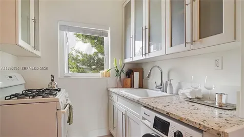 439 15th Street Miami Beach FL 33139