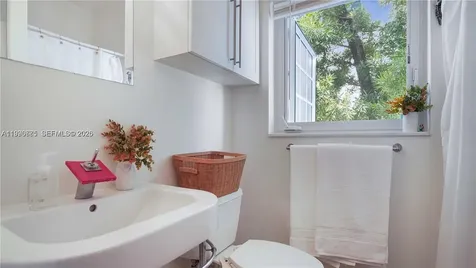 439 15th Street Miami Beach FL 33139