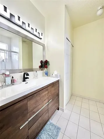 10679 SW 6th Street Pembroke Pines FL 33025