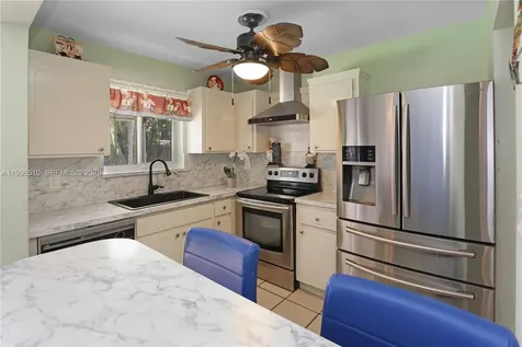 401 N 72nd Avenue Hollywood FL 33024
