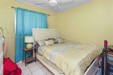 401 N 72nd Avenue Hollywood FL 33024