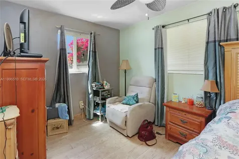 401 N 72nd Avenue Hollywood FL 33024