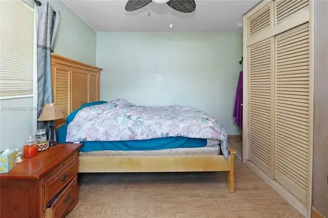 401 N 72nd Avenue Hollywood FL 33024