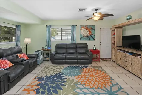 401 N 72nd Avenue Hollywood FL 33024