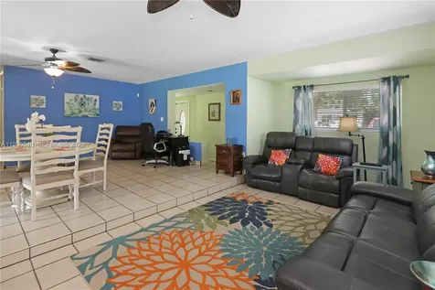401 N 72nd Avenue Hollywood FL 33024
