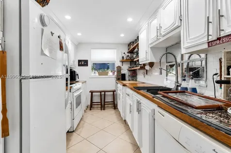 2300 SW 22nd Avenue Delray Beach FL 33445