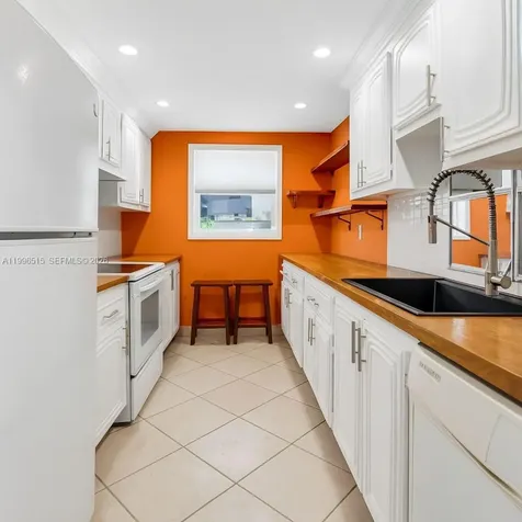 2300 SW 22nd Avenue Delray Beach FL 33445