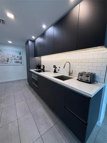 227 NE 2nd Street Miami FL 33132
