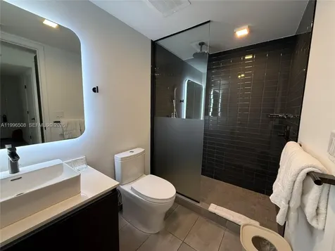 227 NE 2nd Street Miami FL 33132