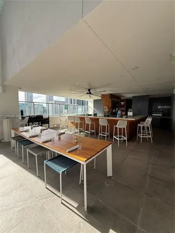 227 NE 2nd Street Miami FL 33132