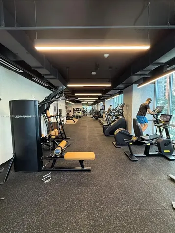 227 NE 2nd Street Miami FL 33132