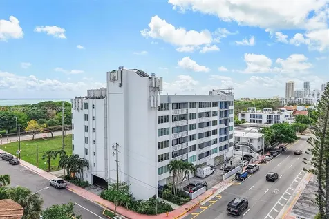 8233 Harding Avenue Miami Beach FL 33141
