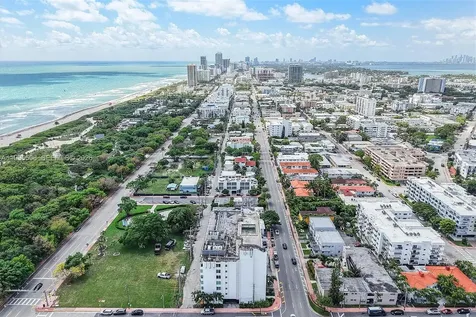8233 Harding Avenue Miami Beach FL 33141