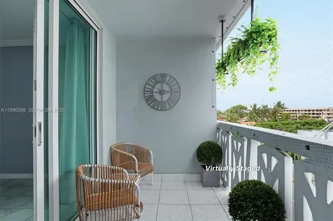 8233 Harding Avenue Miami Beach FL 33141