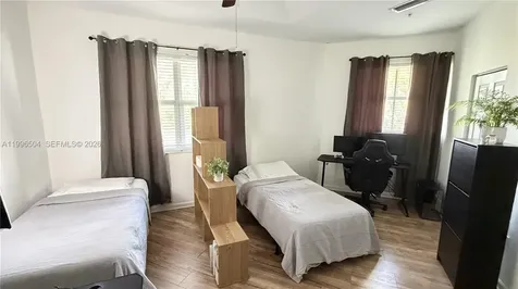 11605 NW 89th Street Doral FL 33178