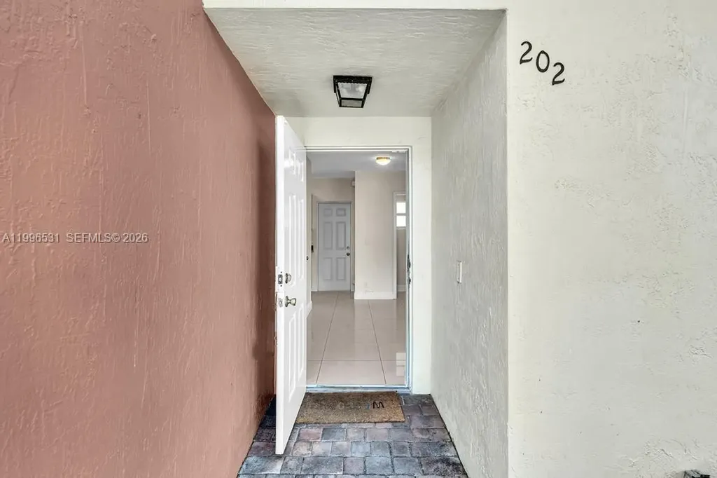 202 NW 14th Avenue Fort Lauderdale FL 33311