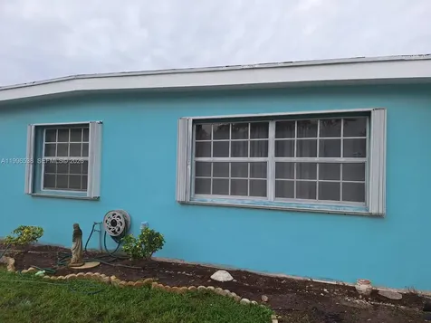 1115 Lake Geneva Drive Lake Worth FL 33461