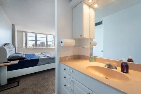 3161 S Ocean Drive Hallandale Beach FL 33009