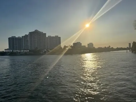 3161 S Ocean Drive Hallandale Beach FL 33009