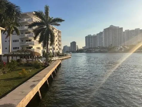 3161 S Ocean Drive Hallandale Beach FL 33009