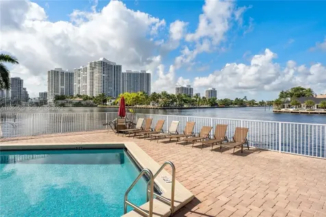 3161 S Ocean Drive Hallandale Beach FL 33009