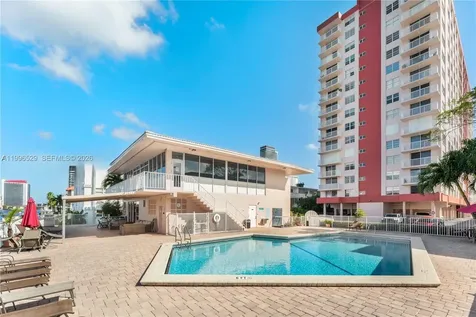 3161 S Ocean Drive Hallandale Beach FL 33009