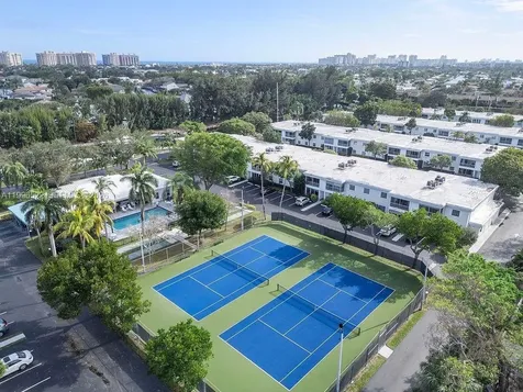 6259 Bay Club Drive Fort Lauderdale FL 33308