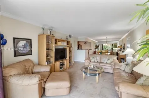 6259 Bay Club Drive Fort Lauderdale FL 33308