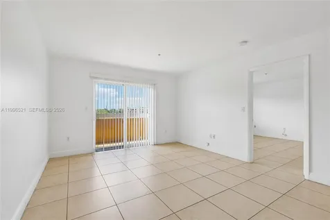 4137 Stirling Road Dania Beach FL 33314