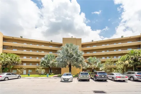 4137 Stirling Road Dania Beach FL 33314