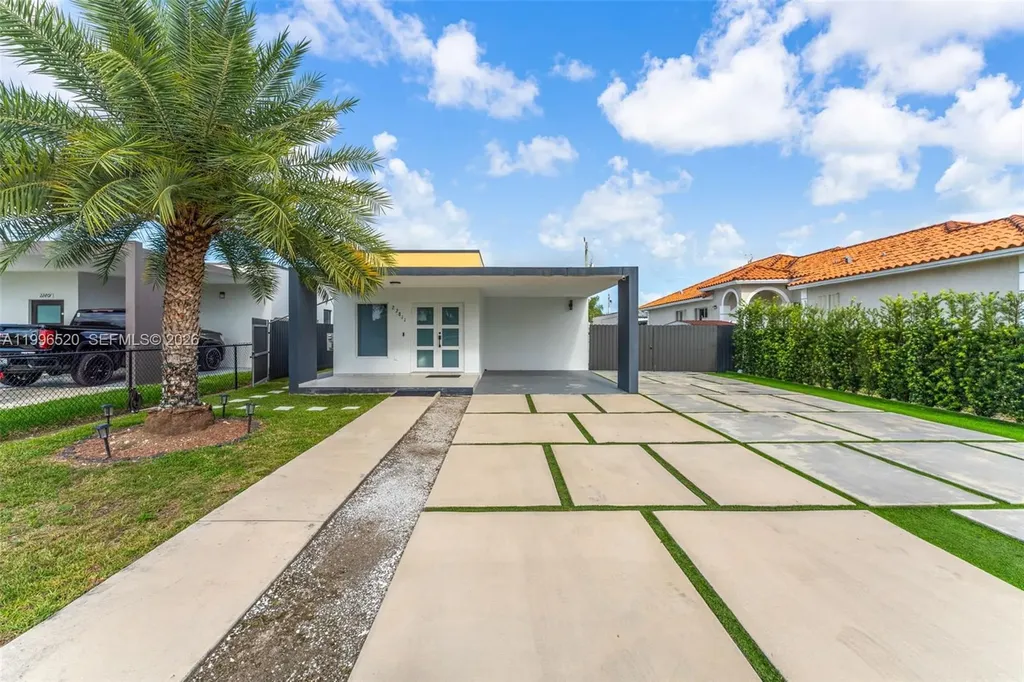 22811 SW 123rd Avenue Miami FL 33170