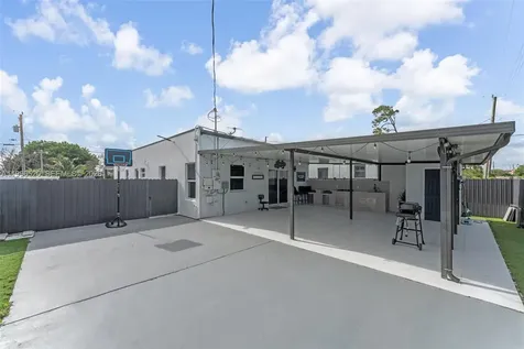 22811 SW 123rd Avenue Miami FL 33170