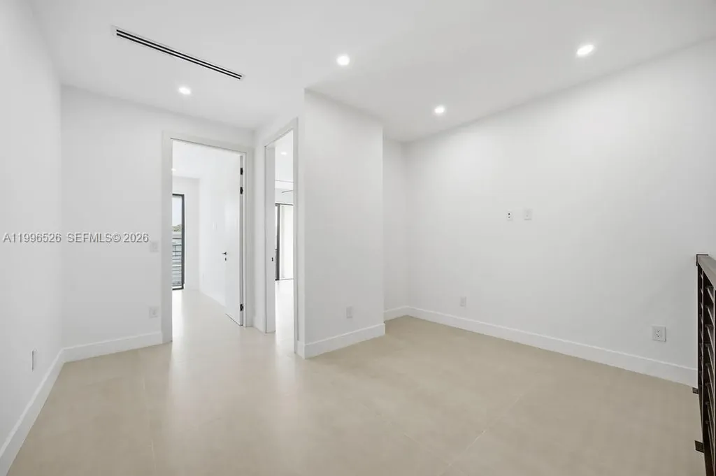1337 NE 13th Avenue Fort Lauderdale FL 33304