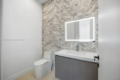 1337 NE 13th Avenue Fort Lauderdale FL 33304