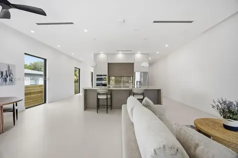 1337 NE 13th Avenue Fort Lauderdale FL 33304