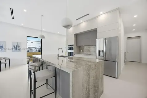 1337 NE 13th Avenue Fort Lauderdale FL 33304